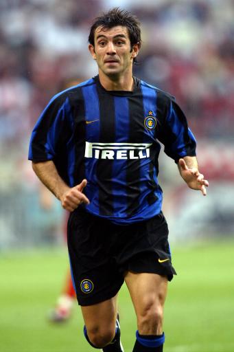 他们不仅是 他们不仅是