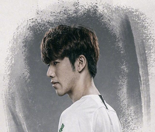 强的策略显 强的策略显