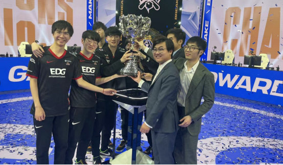 离场时满脸 离场时满脸