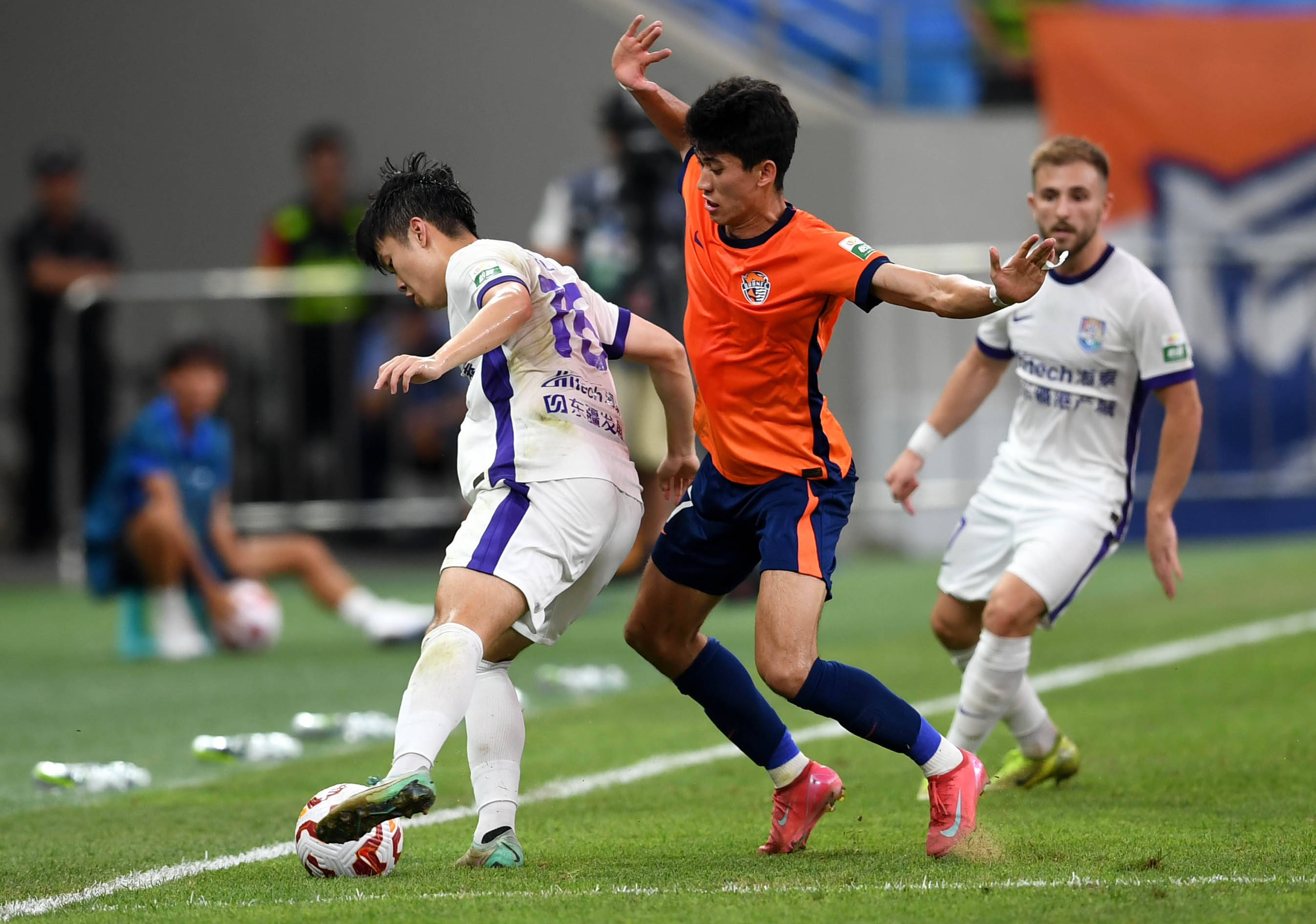 勇士迎战开拓者前瞻：阿夫迪亚缺阵，勇士誓保主场不被横扫